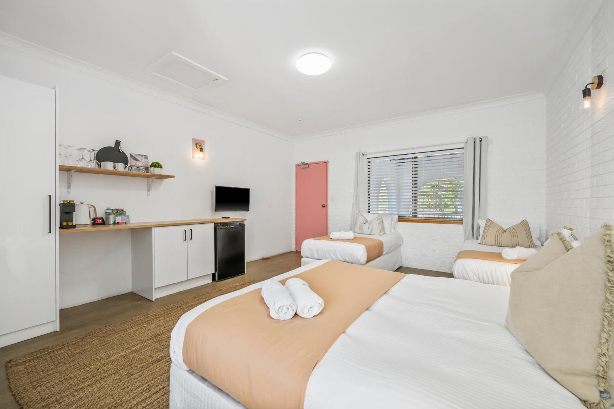 The Med Crescent Head Motel Ngoại thất bức ảnh